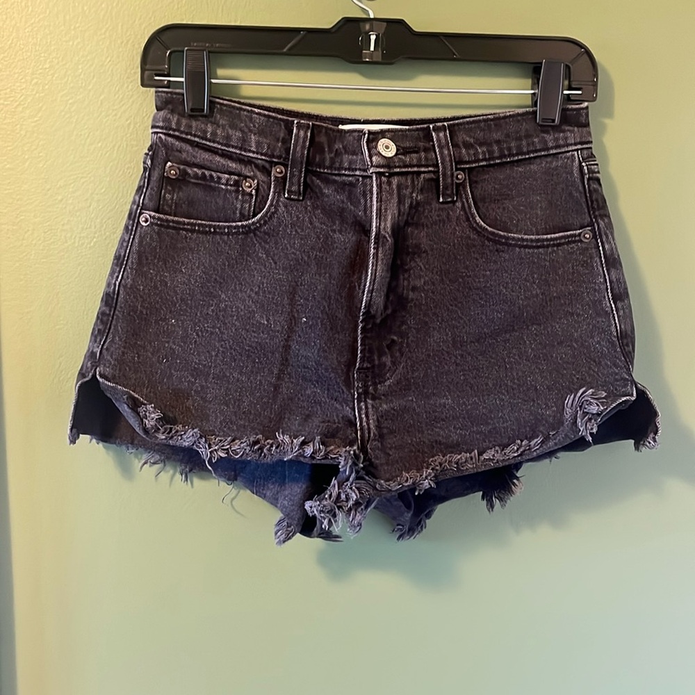 ABERCROMBIE - Mom Short High rise Jean Shorts